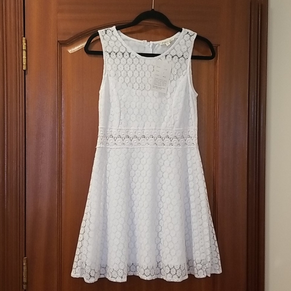 Rebellon Lace White Dress size M - Picture 1 of 10
